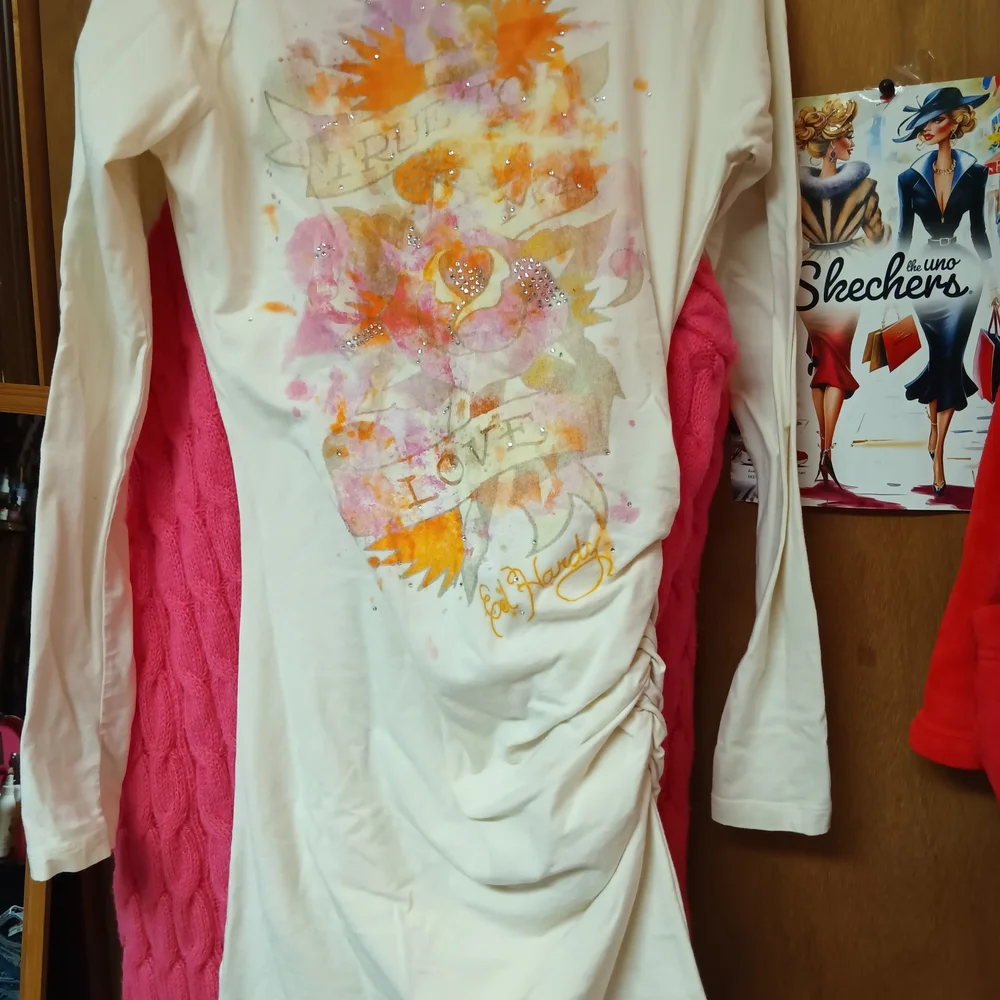 Ed Hardy Cream Long Sleeve Women's Top - Picture 3 of 7
